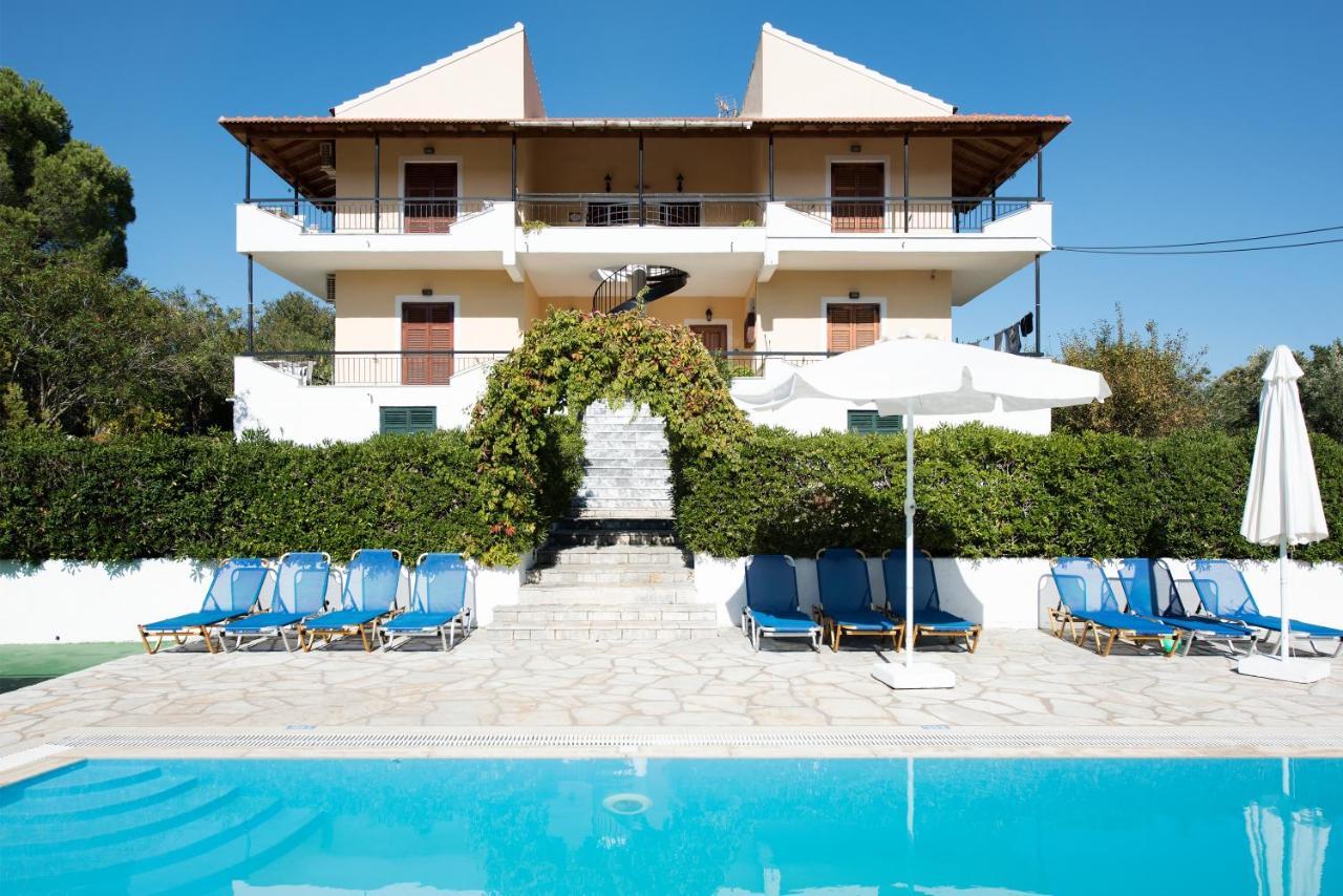 Cochelli Villas Kassiopi Exterior photo